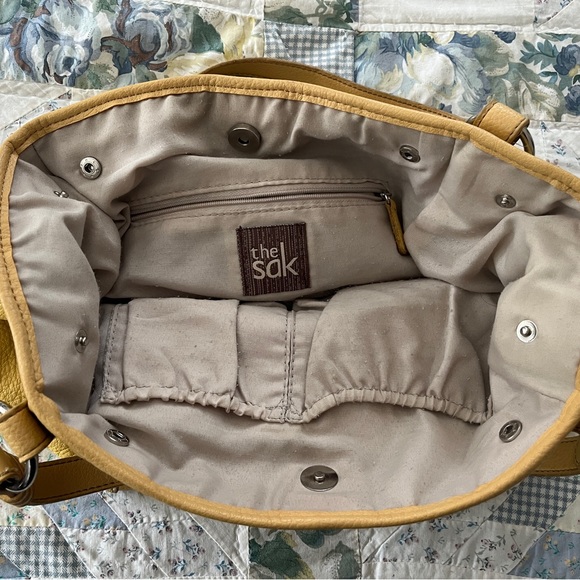 ☀️Vibrant yellow Y2K The Sak leather handbag - Picture 6 of 9